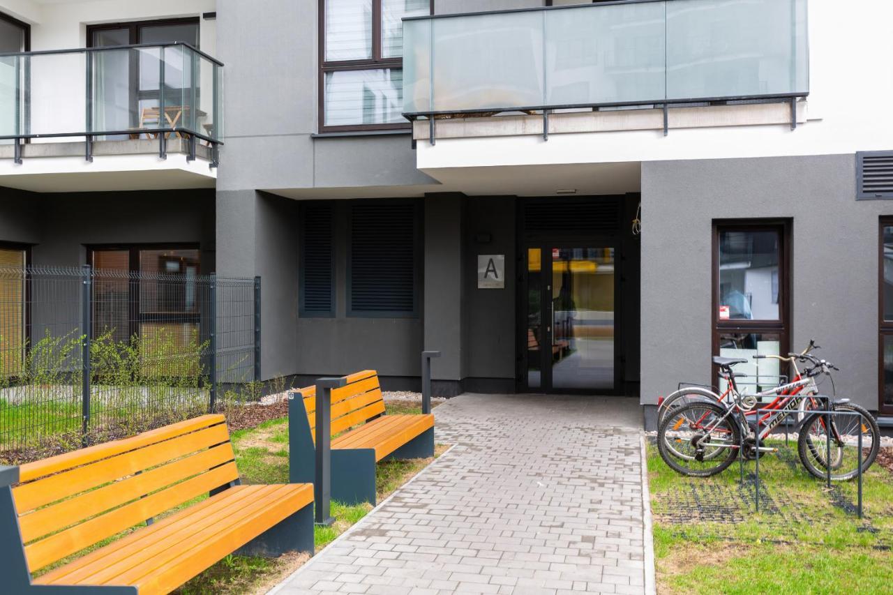 Metro Plocka Exquisite Apartments By Noclegi Renters Varsóvia Exterior foto